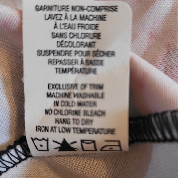 NWT, Beautiful Summer Dress - Picture 6 of 9